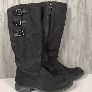 Distressed Esprit Rory boots 8.5